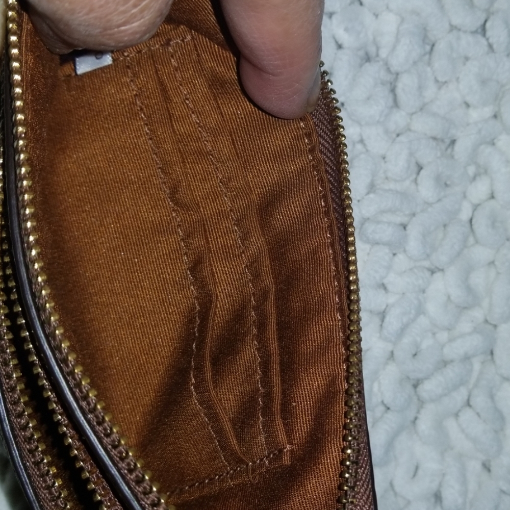 COACH HANDBAGS - Picture 6 of 6